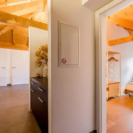 Dommali Cozy Loft 아파트 *